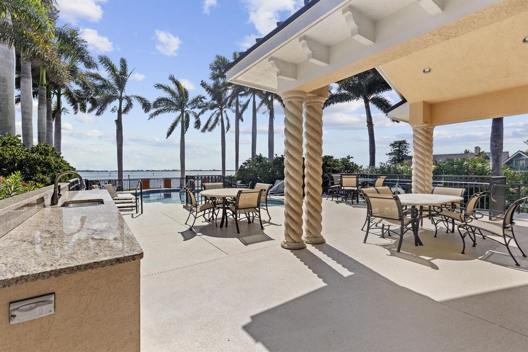 34 - Pool View