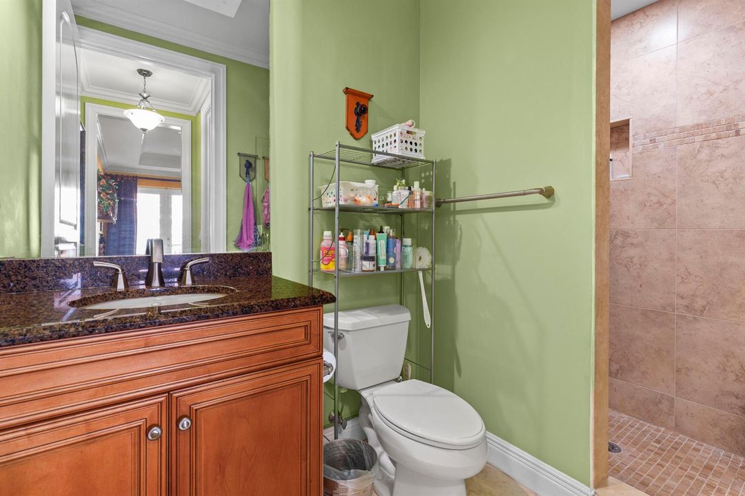 29 - Bedroom 3 En Suite Bath