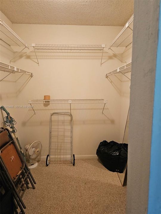 En Venta: $123,400 (2 camas, 2 baños, 1030 Pies cuadrados)