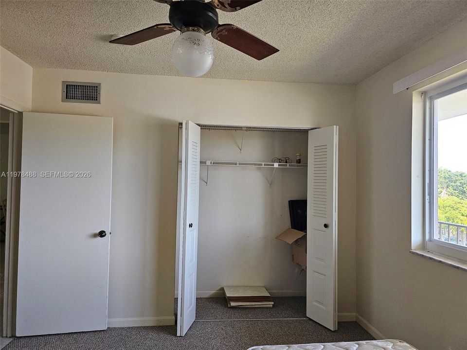 En Venta: $123,400 (2 camas, 2 baños, 1030 Pies cuadrados)
