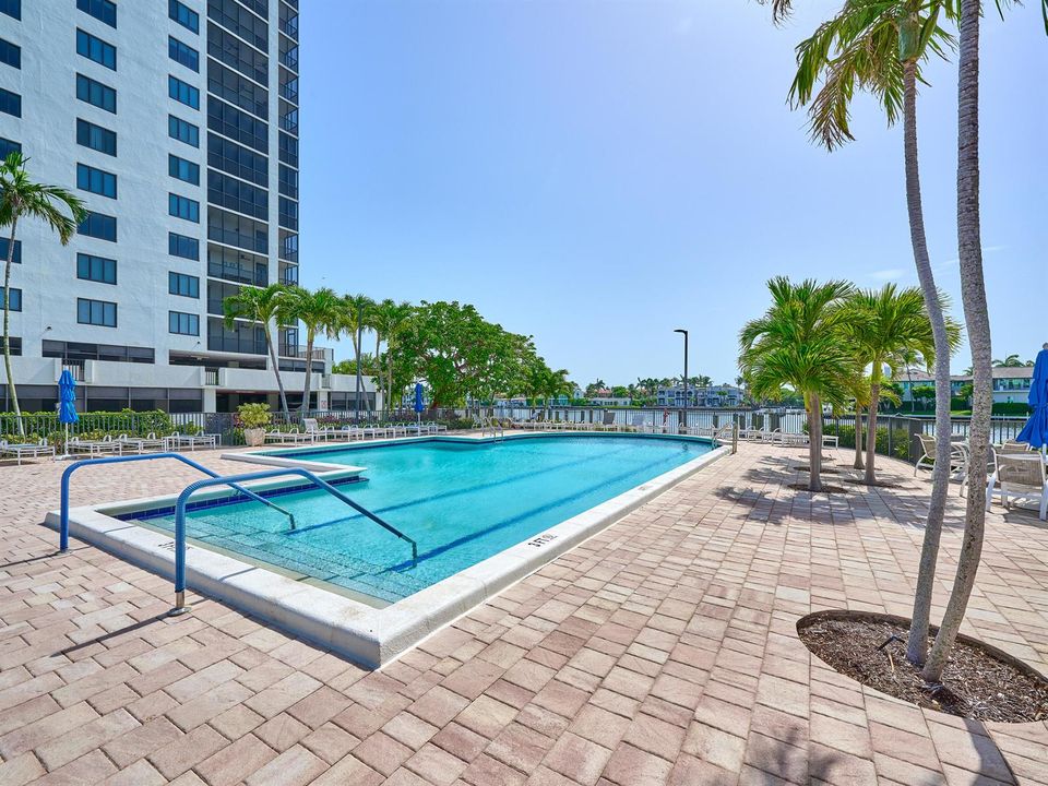 Coronado west pool