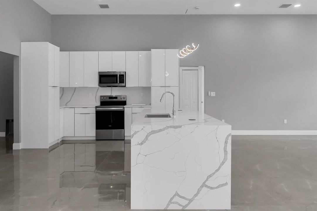 15174 69th Ct N. Loxahatchee 33470 -