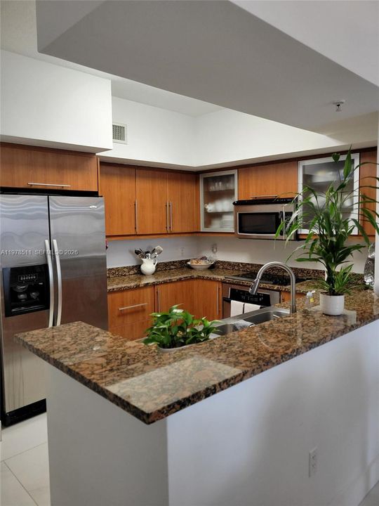 For Sale: $550,000 (2 beds, 2 baths, 1152 Square Feet)