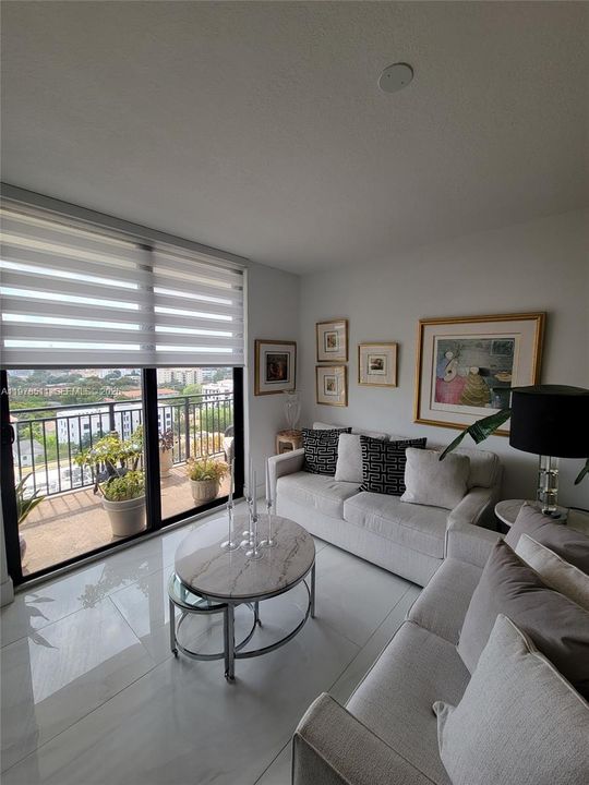 For Sale: $550,000 (2 beds, 2 baths, 1152 Square Feet)