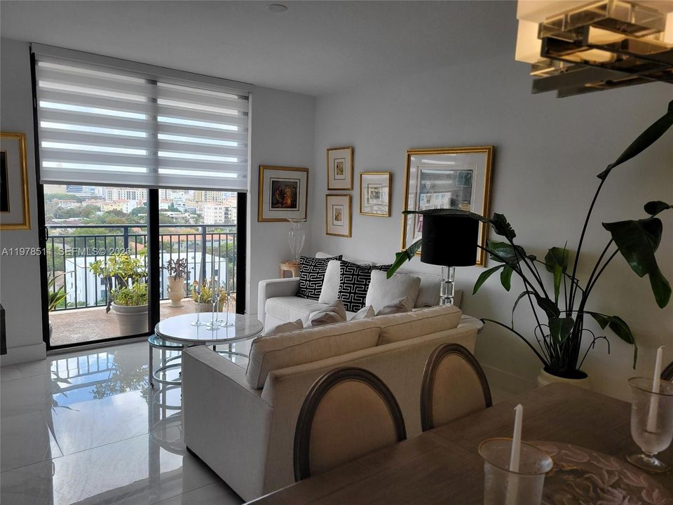 For Sale: $550,000 (2 beds, 2 baths, 1152 Square Feet)