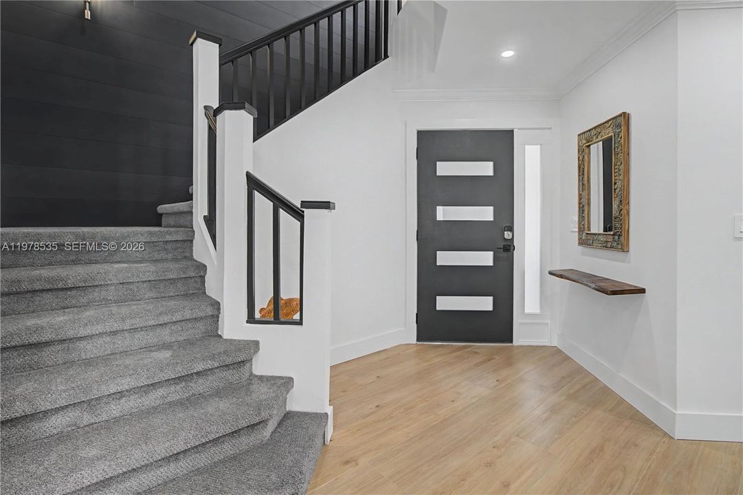 最近售出: $798,900 (3 贝兹, 2 浴室, 2161 平方英尺)