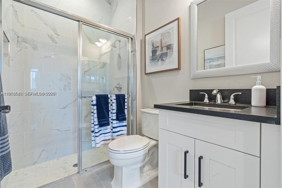 Recently Sold: $2,000,000 (5 beds, 3 baths, 3718 Square Feet)