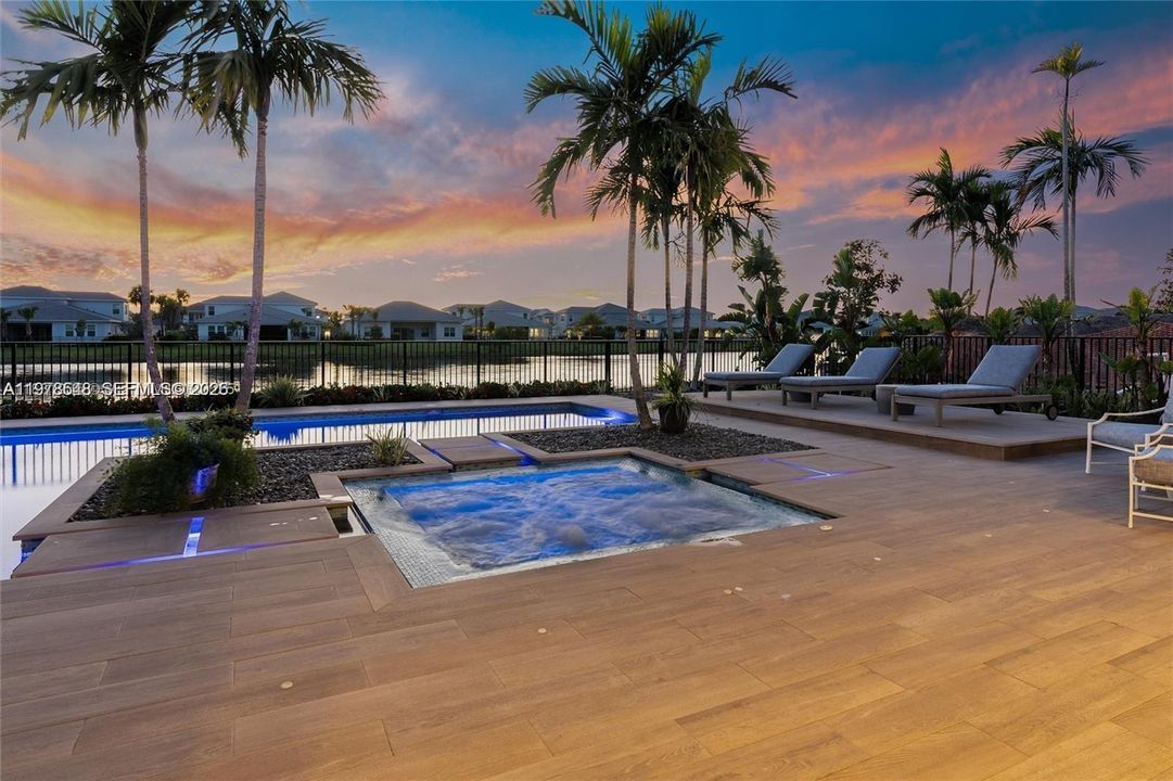 Recently Sold: $2,000,000 (5 beds, 3 baths, 3718 Square Feet)