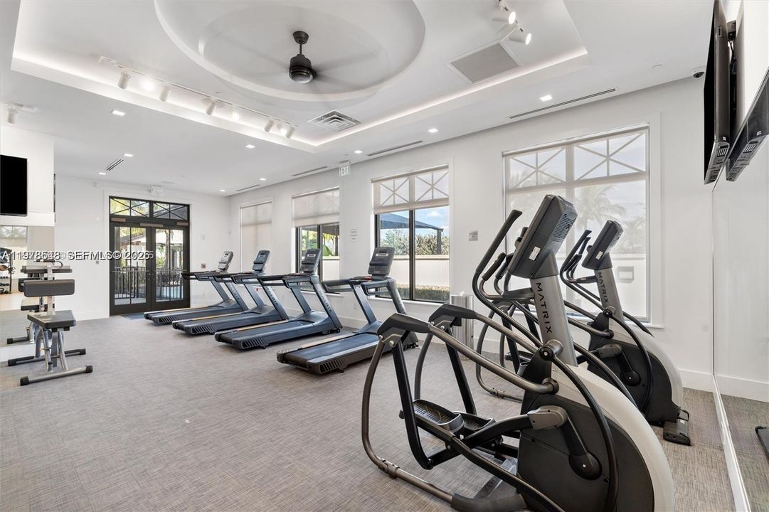 Recently Sold: $2,000,000 (5 beds, 3 baths, 3718 Square Feet)