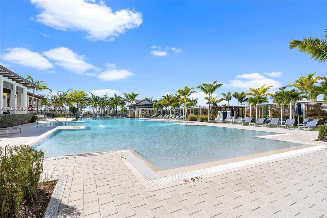 Recently Sold: $2,000,000 (5 beds, 3 baths, 3718 Square Feet)
