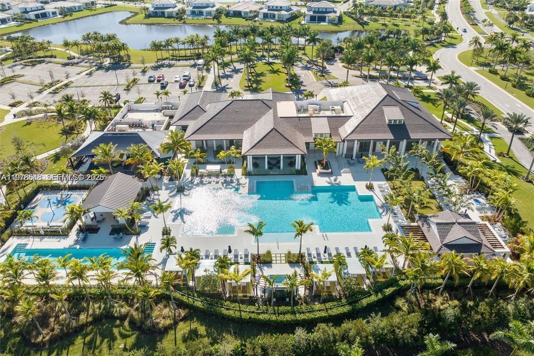 Recently Sold: $2,000,000 (5 beds, 3 baths, 3718 Square Feet)