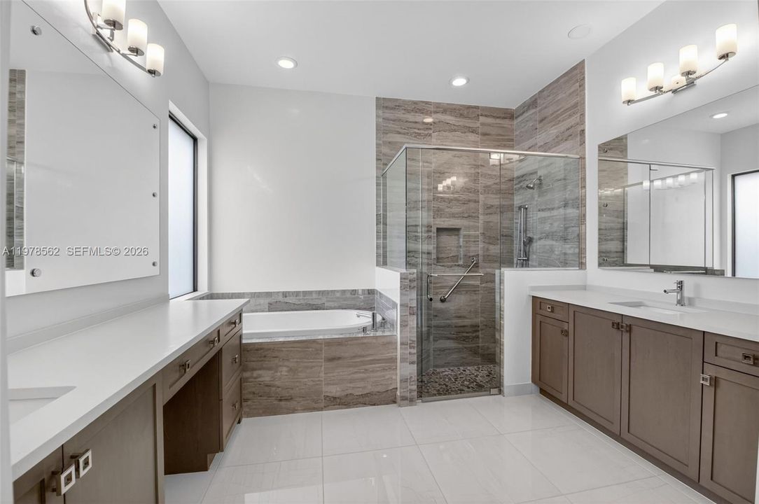 Recently Sold: $1,695,000 (4 beds, 4 baths, 3248 Square Feet)