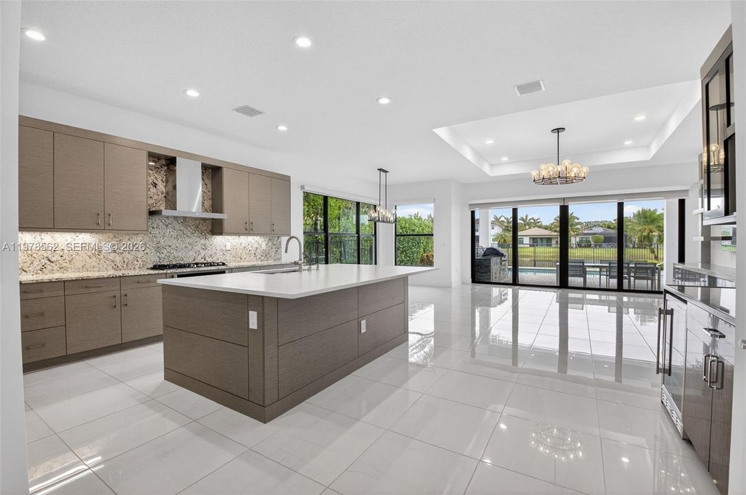 Recently Sold: $1,695,000 (4 beds, 4 baths, 3248 Square Feet)