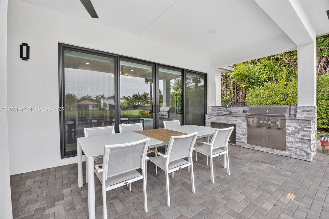 Recently Sold: $1,695,000 (4 beds, 4 baths, 3248 Square Feet)