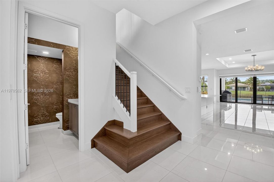 Recently Sold: $1,695,000 (4 beds, 4 baths, 3248 Square Feet)