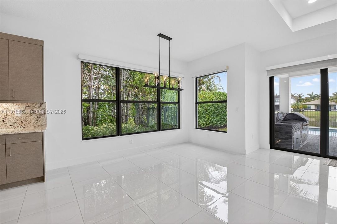Recently Sold: $1,695,000 (4 beds, 4 baths, 3248 Square Feet)