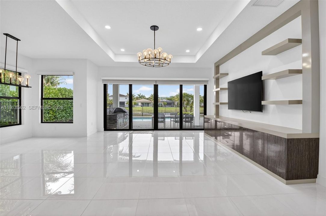 Recently Sold: $1,695,000 (4 beds, 4 baths, 3248 Square Feet)