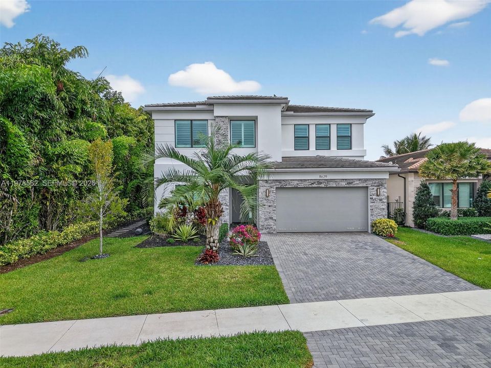 Recently Sold: $1,695,000 (4 beds, 4 baths, 3248 Square Feet)