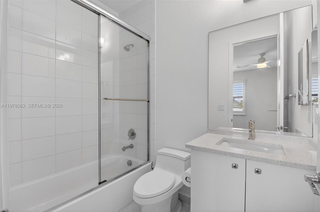 Recently Sold: $1,695,000 (4 beds, 4 baths, 3248 Square Feet)