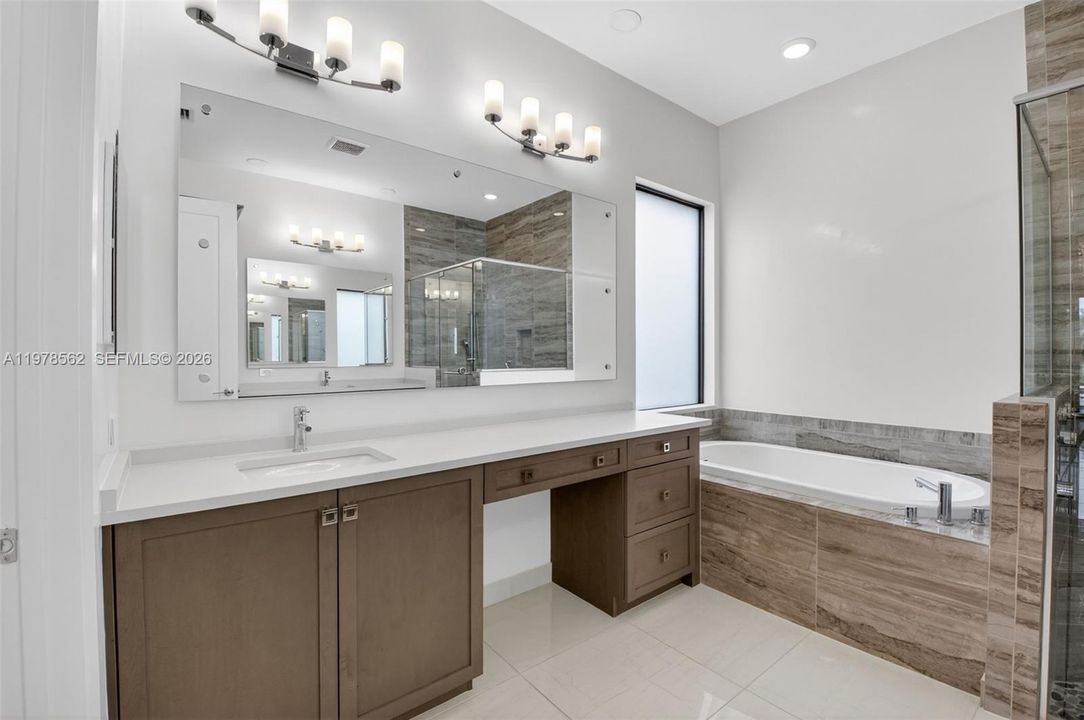 Recently Sold: $1,695,000 (4 beds, 4 baths, 3248 Square Feet)