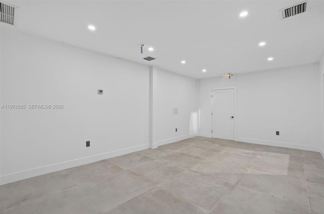 For Rent: $5,000 (0 beds, 0 baths, 0 Square Feet)