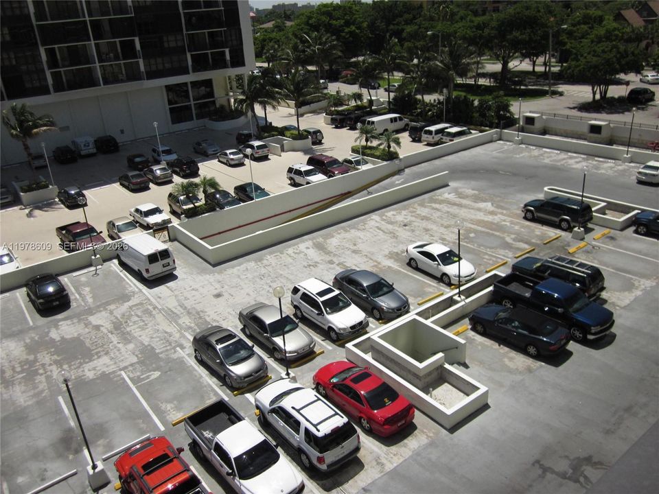 Recently Rented: $2,800 (1 beds, 1 baths, 868 Square Feet)