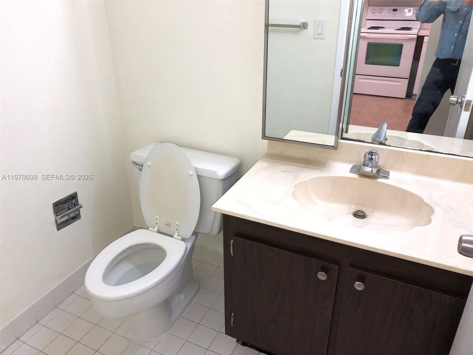 Recently Rented: $2,800 (1 beds, 1 baths, 868 Square Feet)