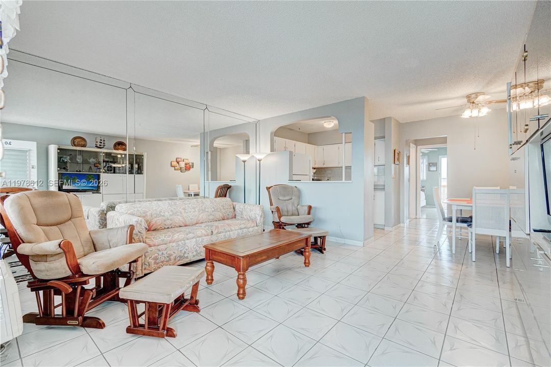En Venta: $74,000 (1 camas, 1 baños, 625 Pies cuadrados)