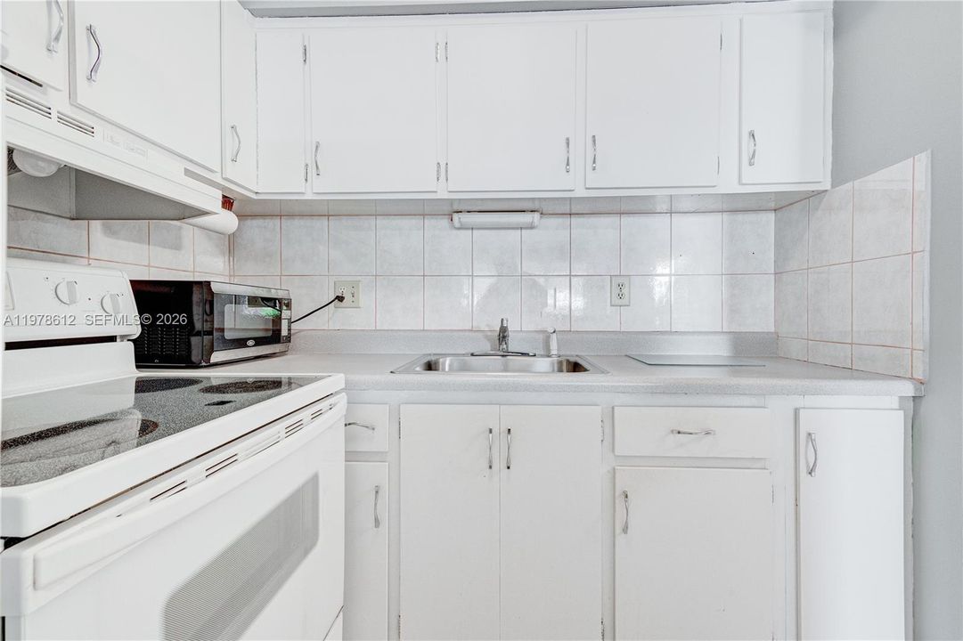 En Venta: $74,000 (1 camas, 1 baños, 625 Pies cuadrados)
