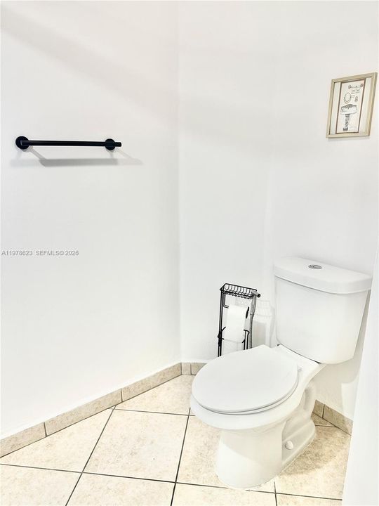 TOILET AREA NOOK WITH TOWEL BAR