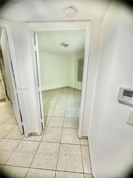 ENTRANCE TO 1ST BEDROOM