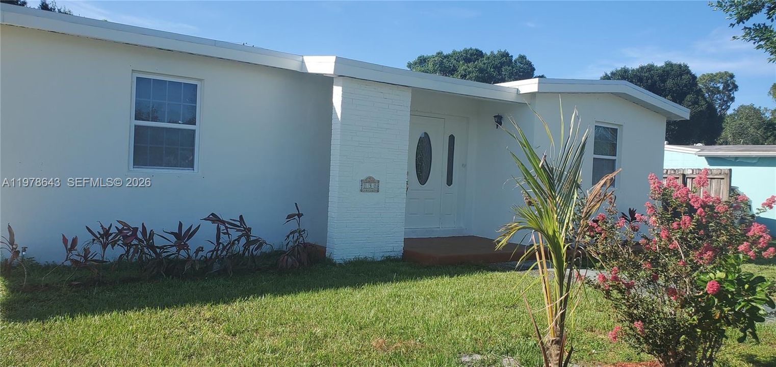 En Renta: $2,100 (3 camas, 1 baños, 1235 Pies cuadrados)