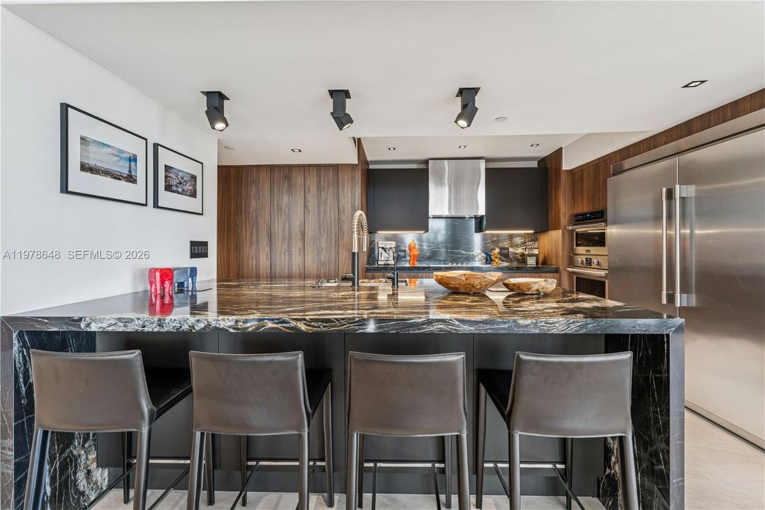 Active With Contract: $1,200,000 (2 beds, 2 baths, 1901 Square Feet)