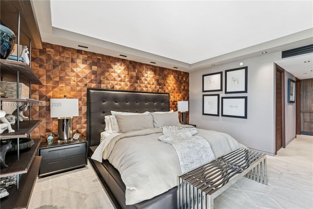Active With Contract: $1,200,000 (2 beds, 2 baths, 1901 Square Feet)