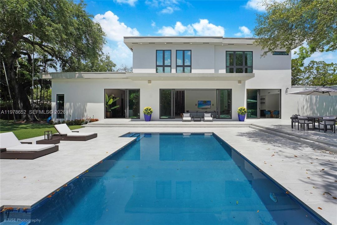 For Rent: $39,000 (5 beds, 5 baths, 4955 Square Feet)
