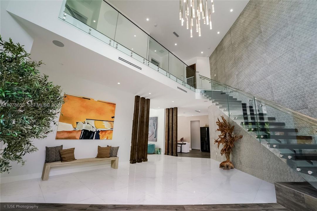 For Rent: $39,000 (5 beds, 5 baths, 4955 Square Feet)