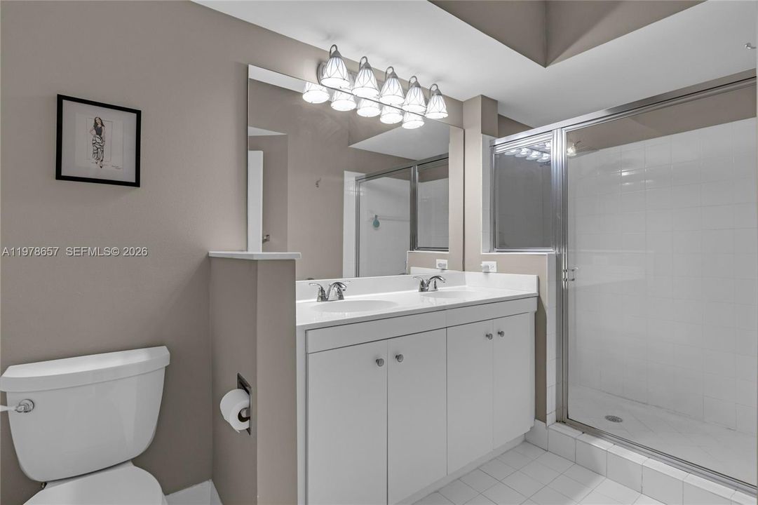 В аренду: $2,900 (2 спален, 2 ванн, 1131 Квадратных фут)