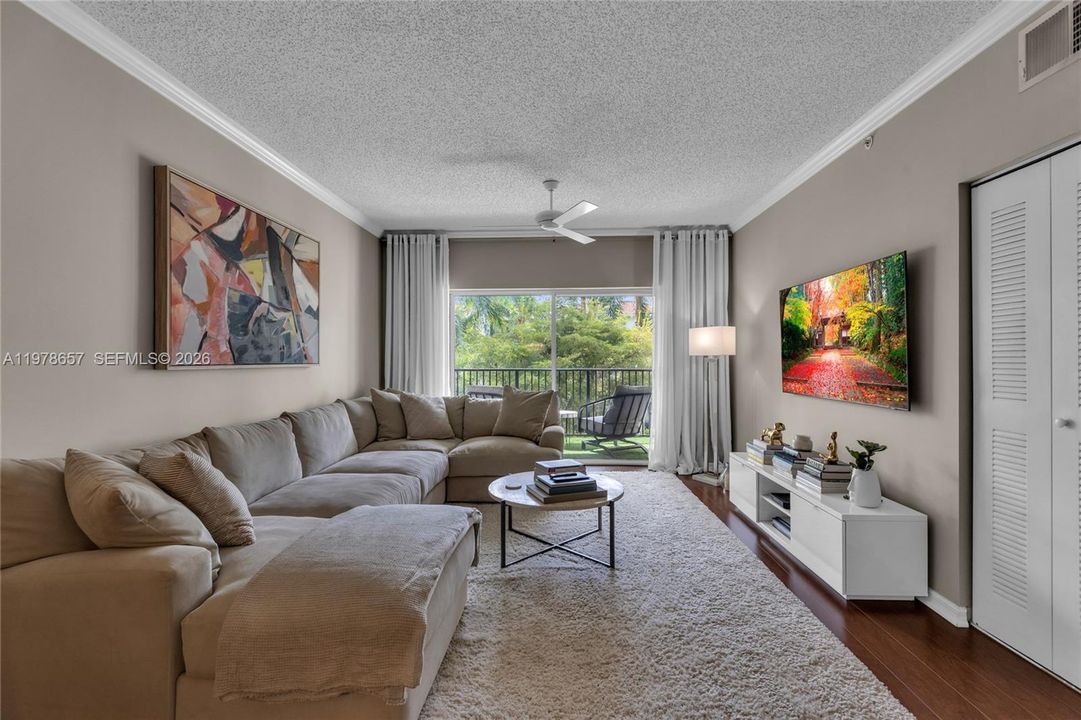 В аренду: $2,900 (2 спален, 2 ванн, 1131 Квадратных фут)