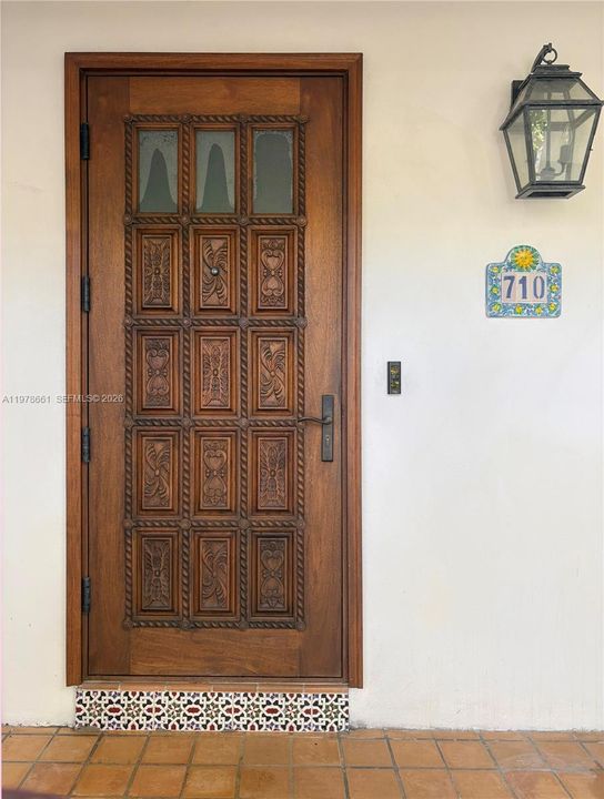 Vendido Recientemente: $2,295,000 (4 camas, 4 baños, 2304 Pies cuadrados)