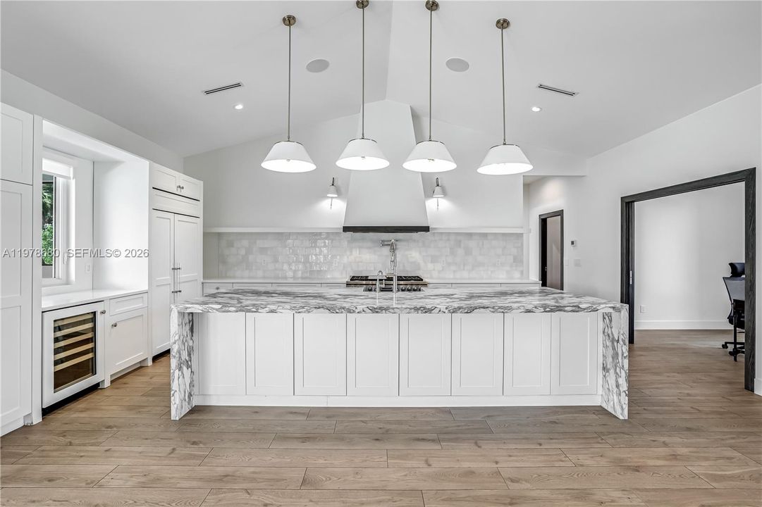 For Sale: $1,189,000 (4 beds, 4 baths, 2860 Square Feet)