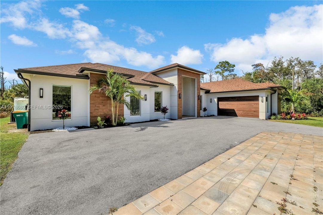 For Sale: $1,189,000 (4 beds, 4 baths, 2860 Square Feet)