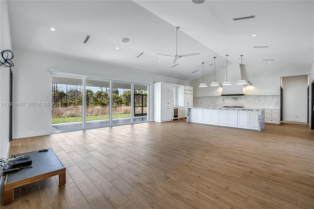 For Sale: $1,189,000 (4 beds, 4 baths, 2860 Square Feet)