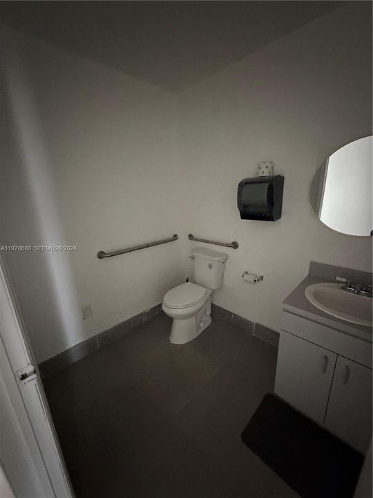 出租: $7,000 (0 贝兹, 0 浴室, 0 平方英尺)