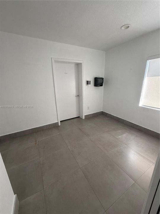 出租: $7,000 (0 贝兹, 0 浴室, 0 平方英尺)