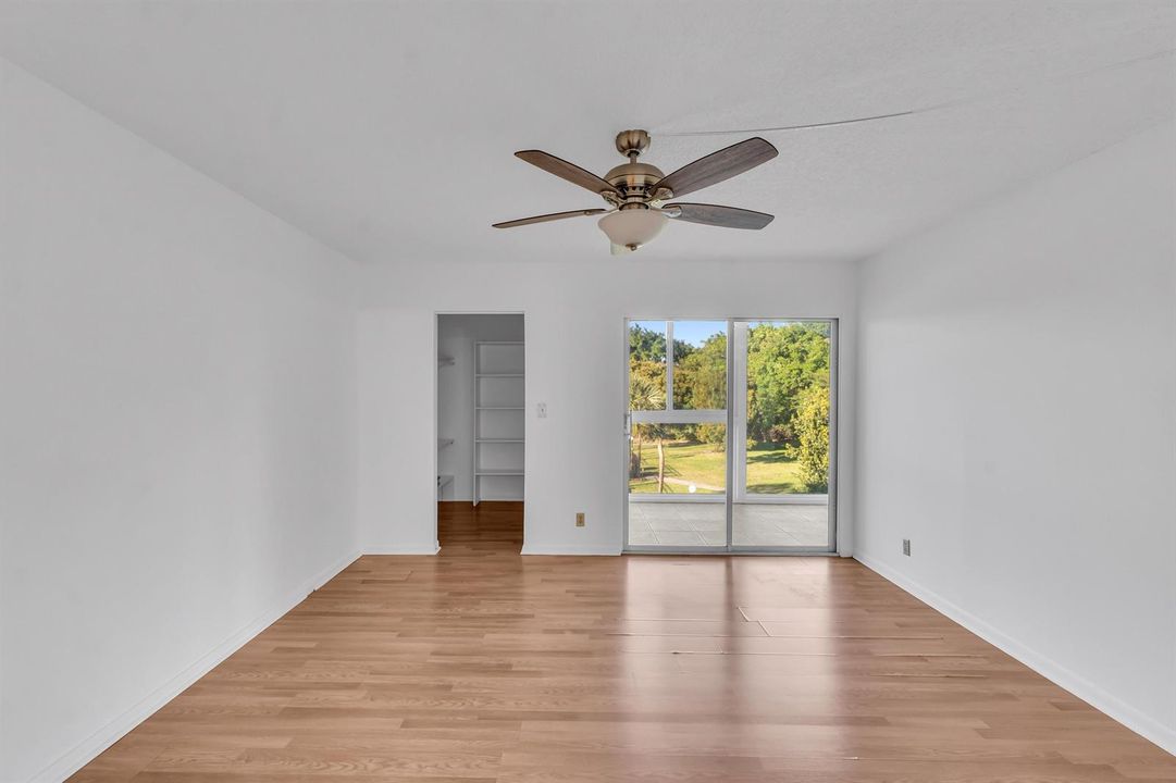 2505 Antigua Cir E3-18