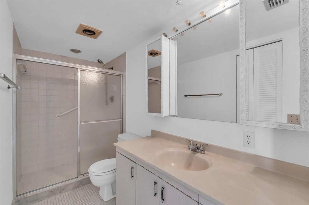 2505 Antigua Cir E3-14