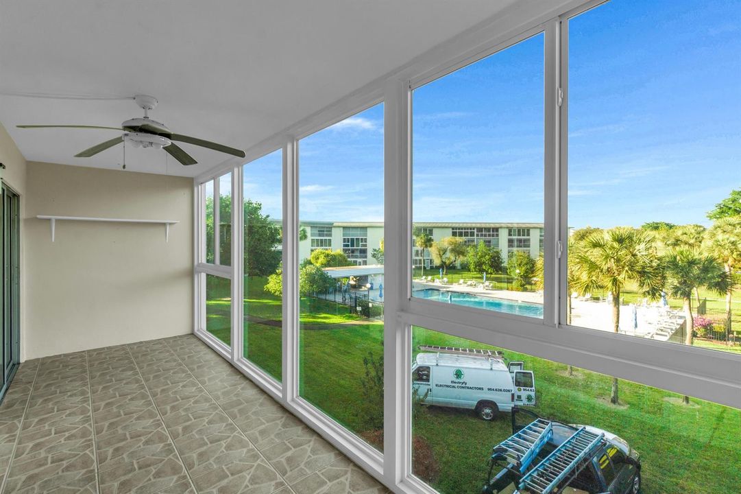 2505 Antigua Cir E3-9