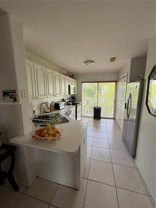 En Venta: $415,000 (3 camas, 2 baños, 1290 Pies cuadrados)