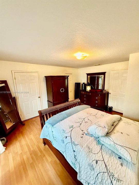 En Venta: $399,999 (3 camas, 2 baños, 1290 Pies cuadrados)