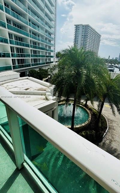 На продажу: $317,000 (1 спален, 1 ванн, 991 Квадратных фут)